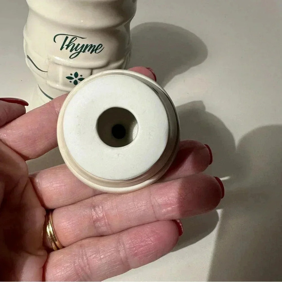 Longaberger Thyme Spice Jar Ivory Green USA Woven Traditions With Lid 4” - Picture 6 of 6